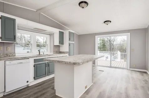 7 North Cranberry Lane Rochester NH 03867
