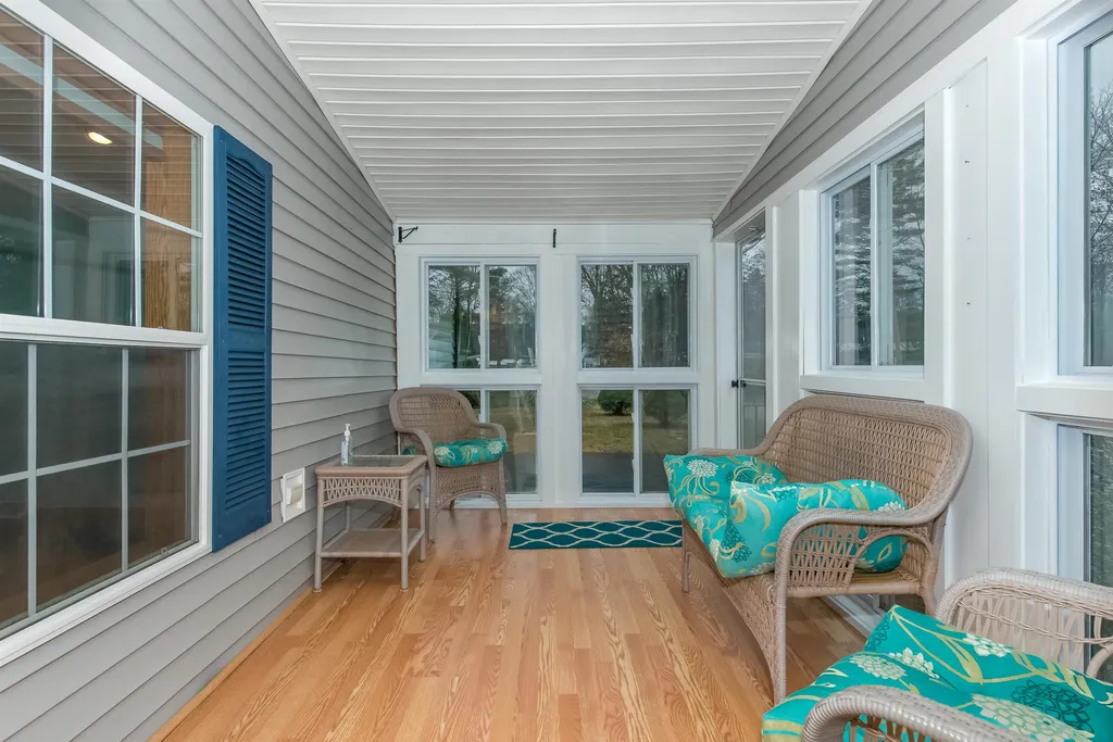 2 Jamaica Lane Rochester NH 03867