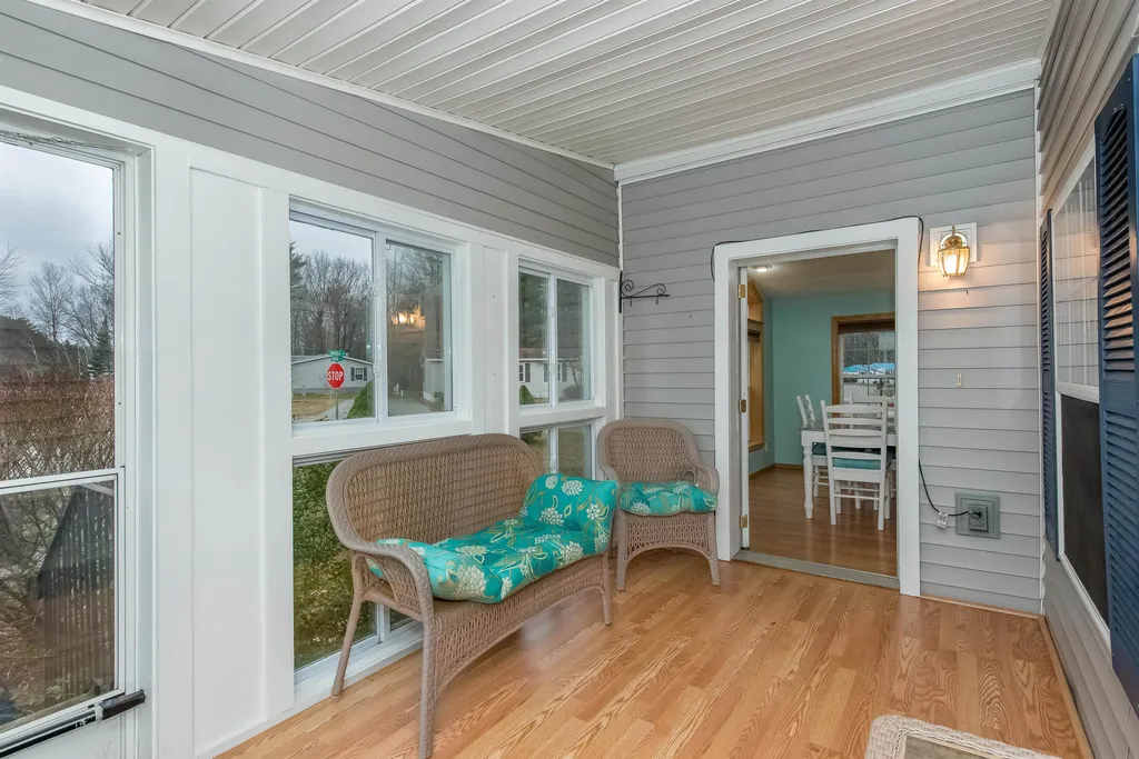2 Jamaica Lane Rochester NH 03867