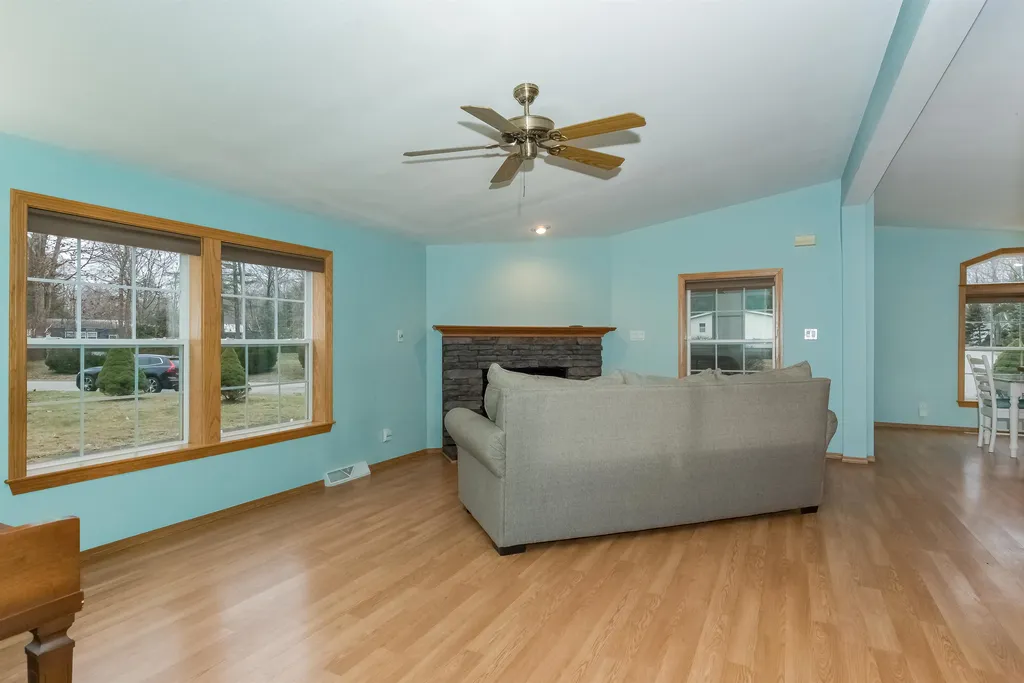 2 Jamaica Lane Rochester NH 03867