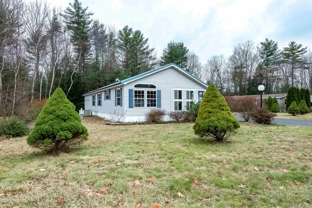 2 Jamaica Lane Rochester NH 03867