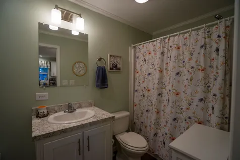 5 Atlas Place Derry NH 03038
