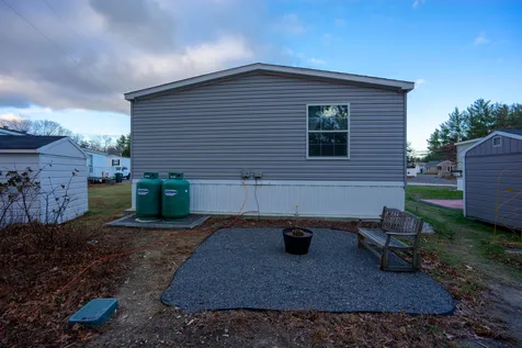 5 Atlas Place Derry NH 03038