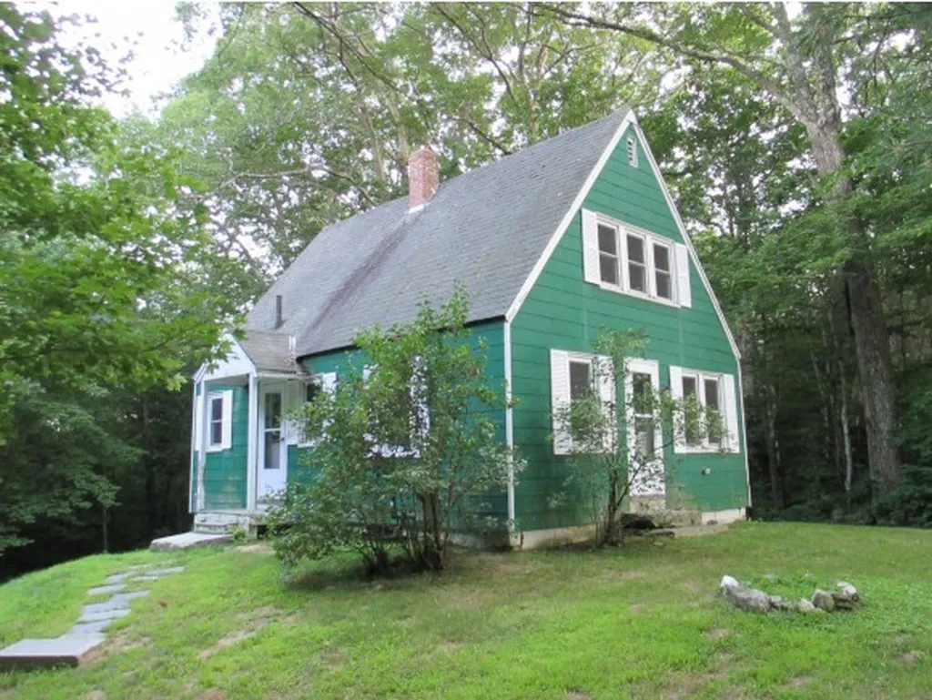 886 Forest Road Alstead NH 03602