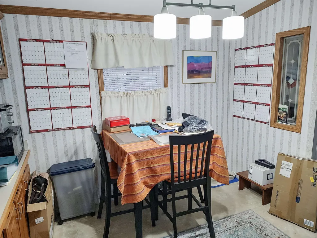 19 Willow Road Newton NH 03858