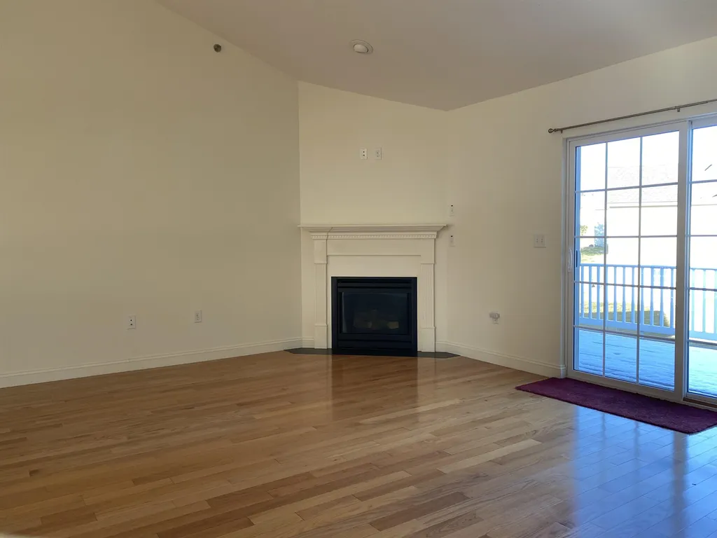 166 Hall Road Fremont NH 03044