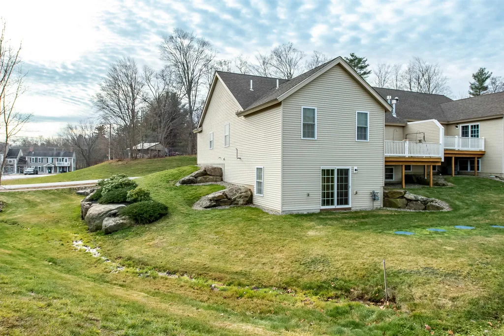 166 Hall Road Fremont NH 03044