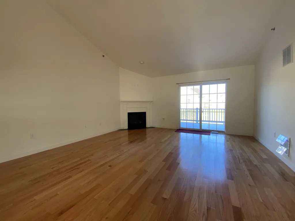 166 Hall Road Fremont NH 03044