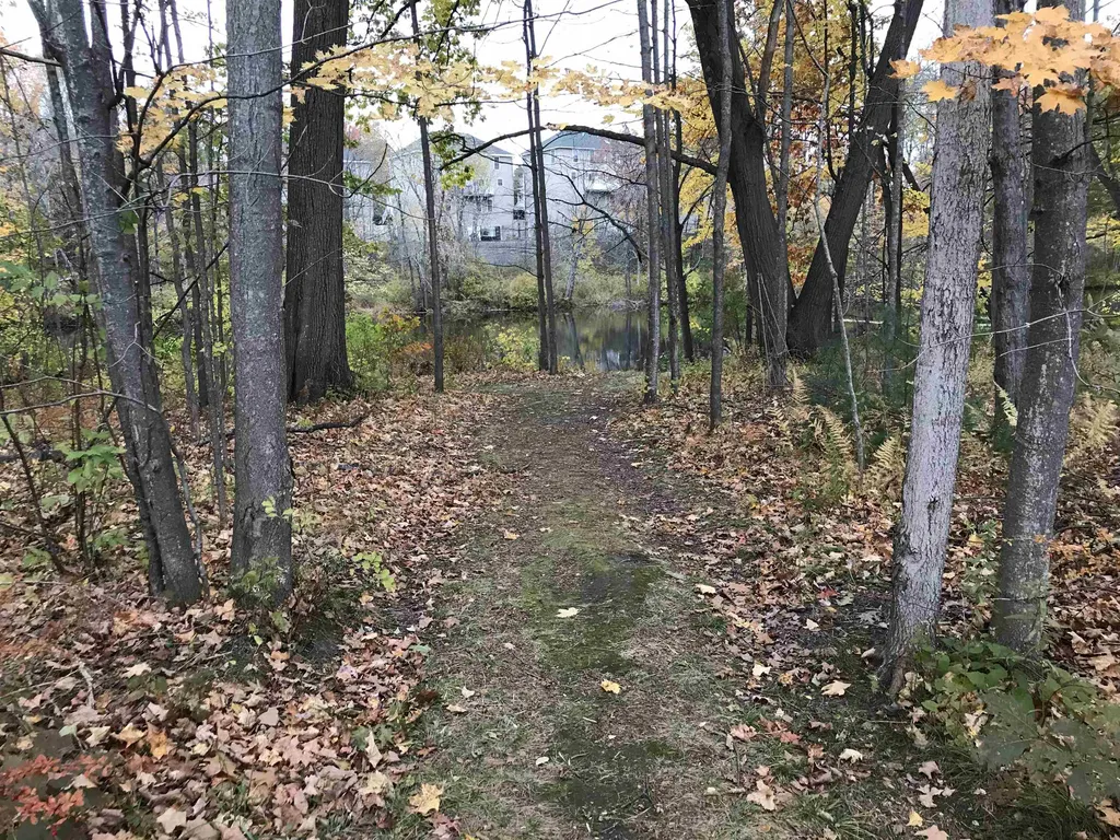 17 Snows Court Dover NH 03820