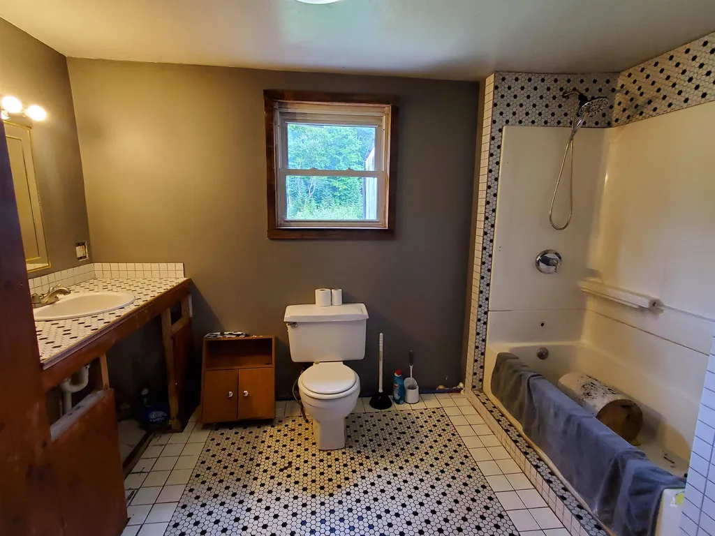 1294 Main Street Grafton NH 03240