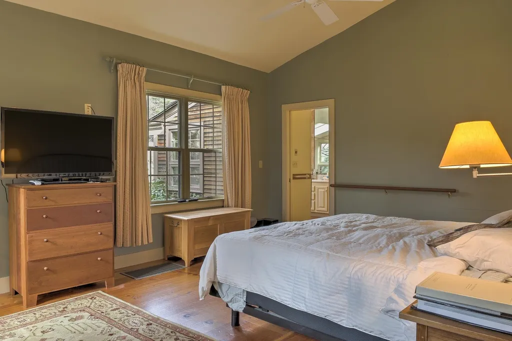 515 East Surry Road Surry NH 03431
