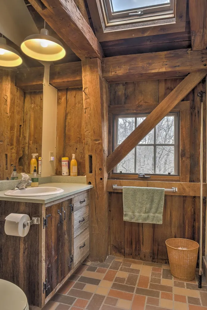 515 East Surry Road Surry NH 03431