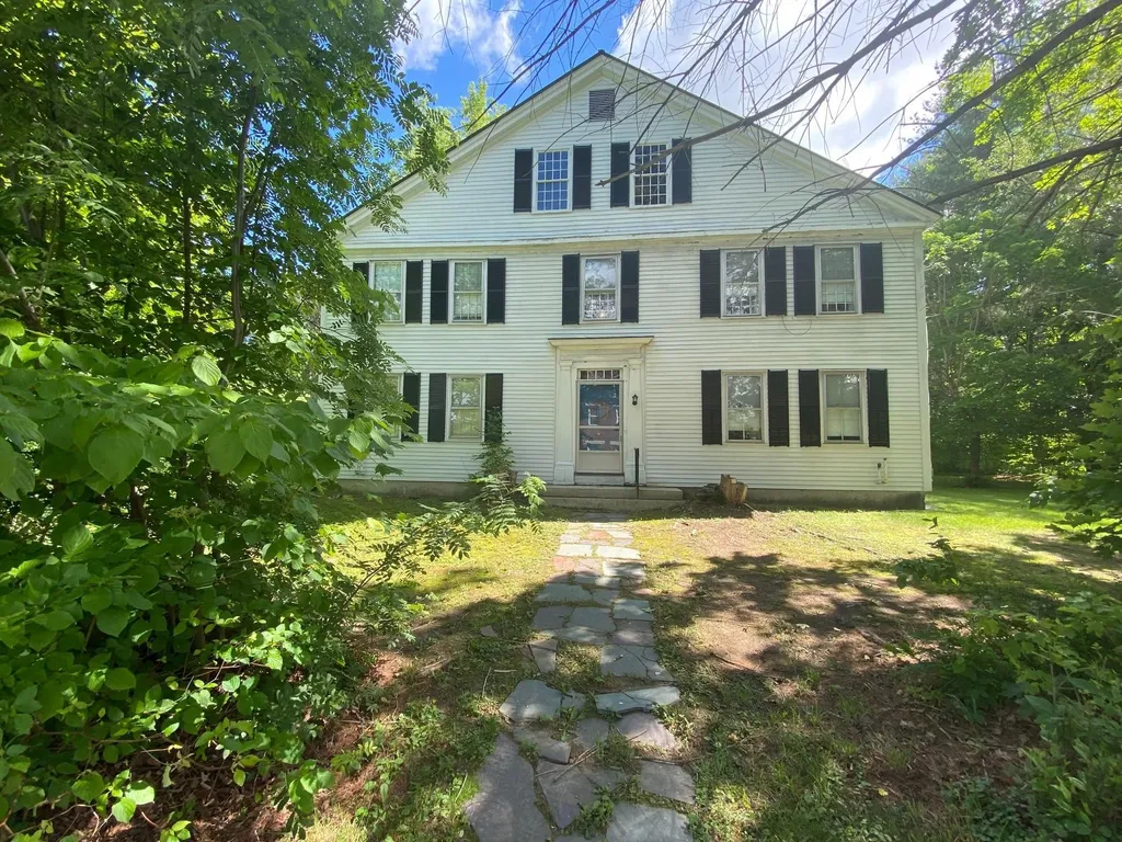 13 Flat Iron Road Plainfield NH 03781