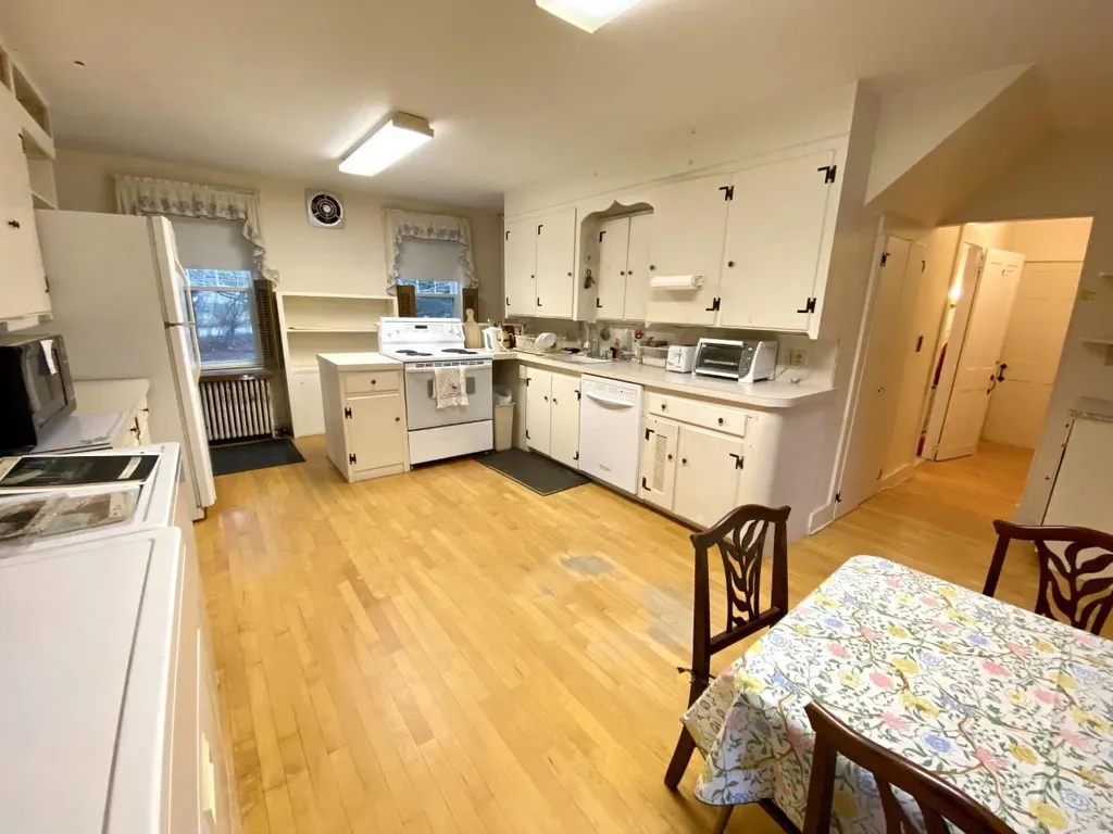 13 Flat Iron Road Plainfield NH 03781