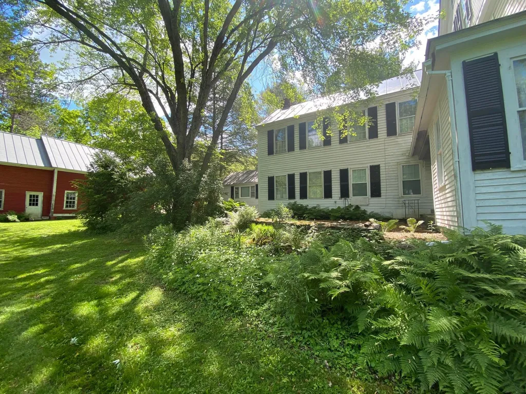13 Flat Iron Road Plainfield NH 03781