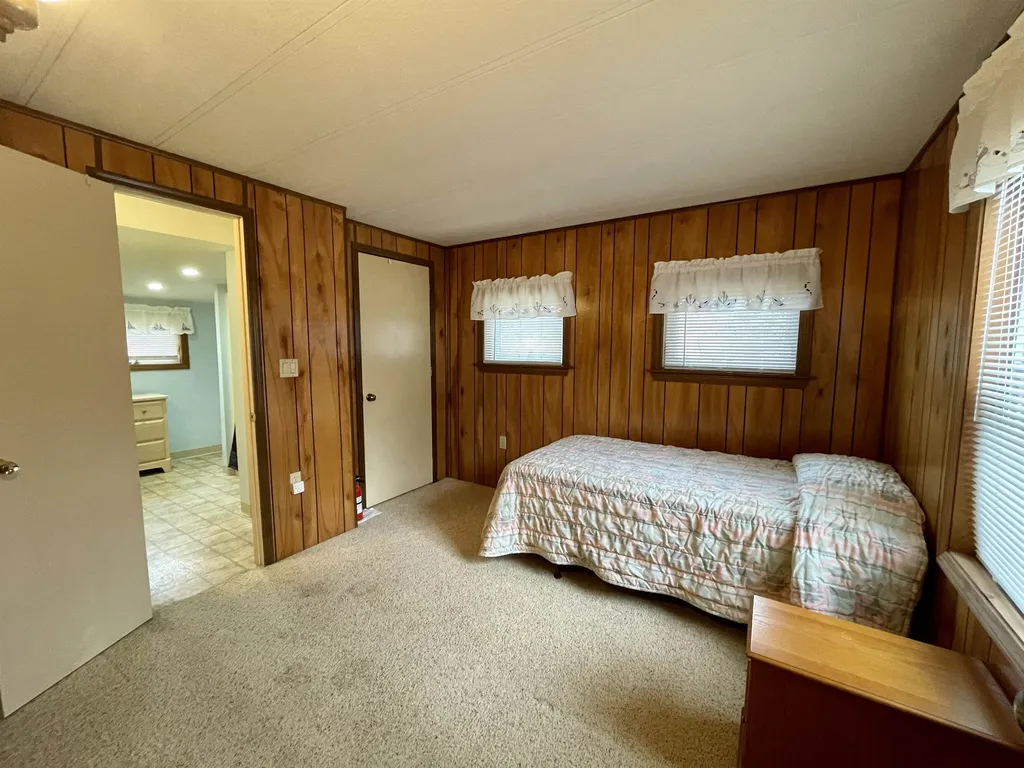 97 Cynthia Circle Seabrook NH 03874