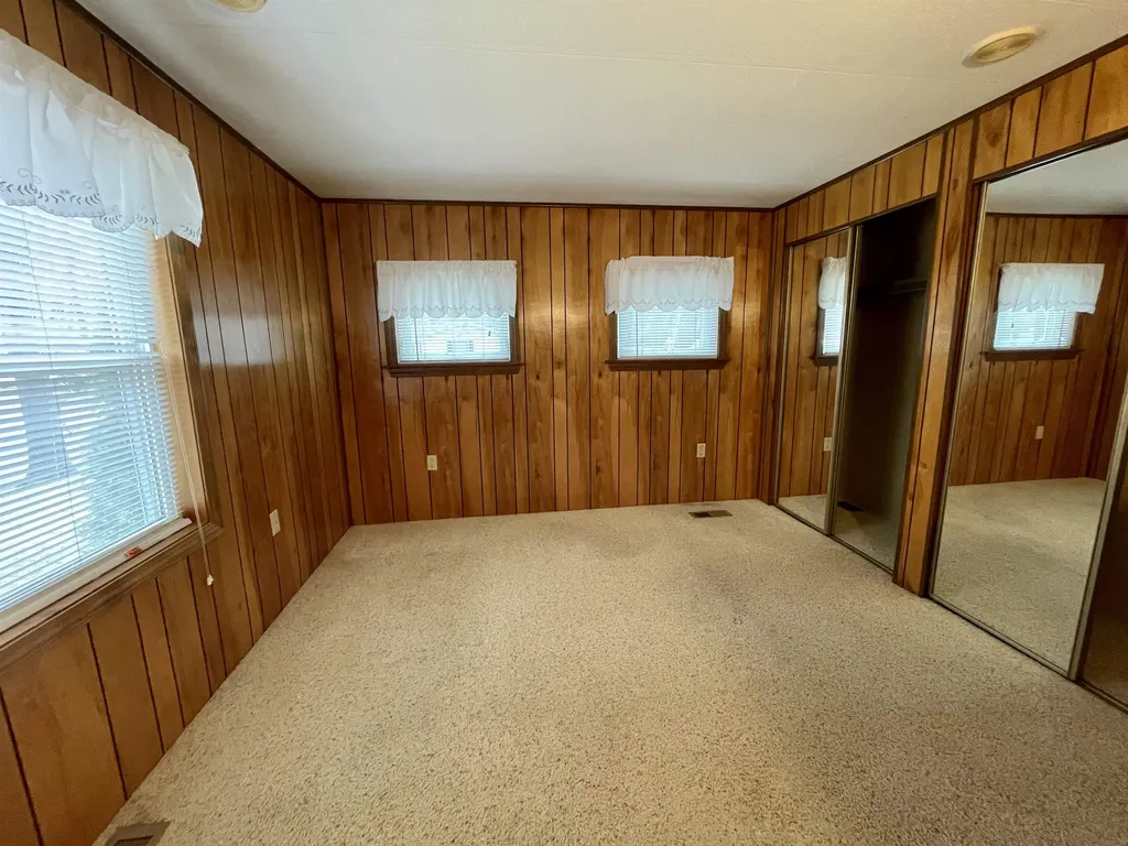 97 Cynthia Circle Seabrook NH 03874