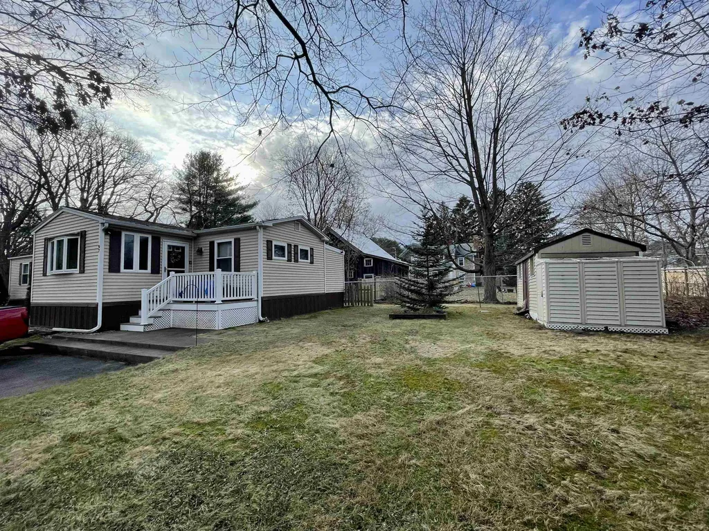 97 Cynthia Circle Seabrook NH 03874