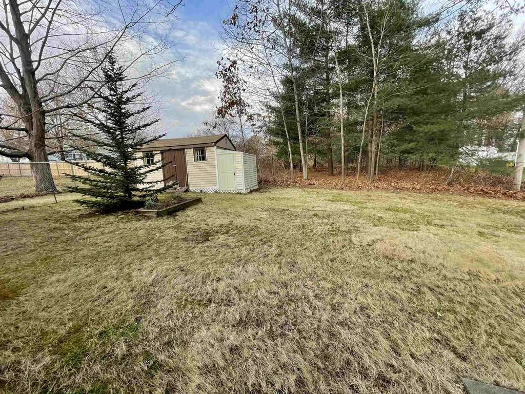 97 Cynthia Circle Seabrook NH 03874