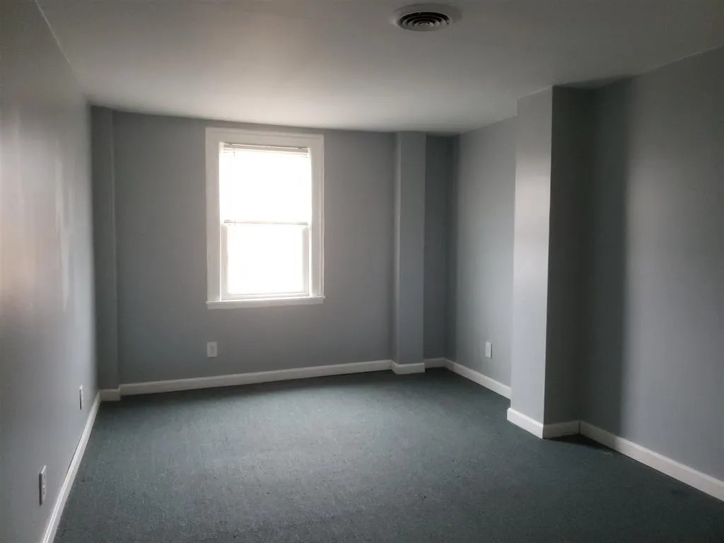 65 High Street Somersworth NH 03878