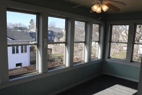 52 King Street Nashua NH 03060