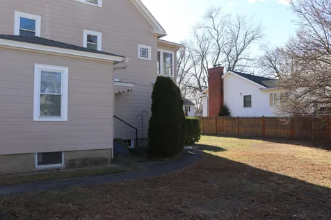 52 King Street Nashua NH 03060