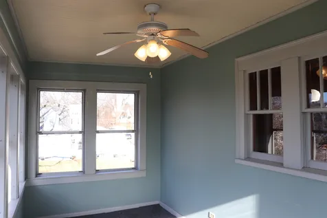 52 King Street Nashua NH 03060