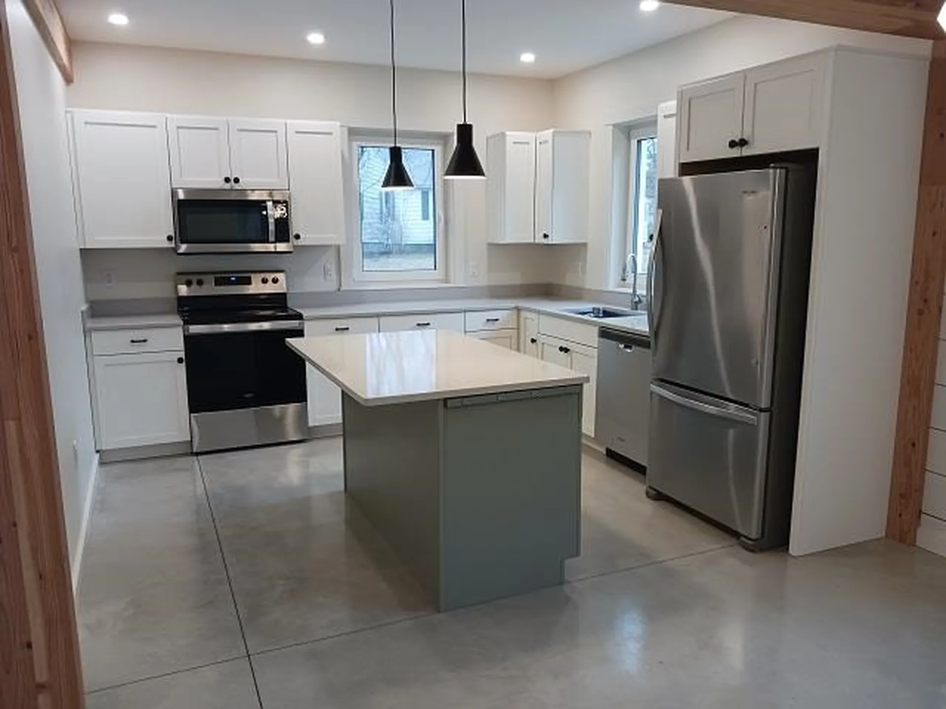 2 Thornton Way Keene NH 03431
