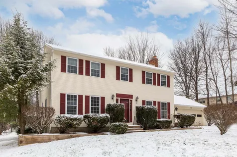 208 Summit Circle Shelburne VT 05482