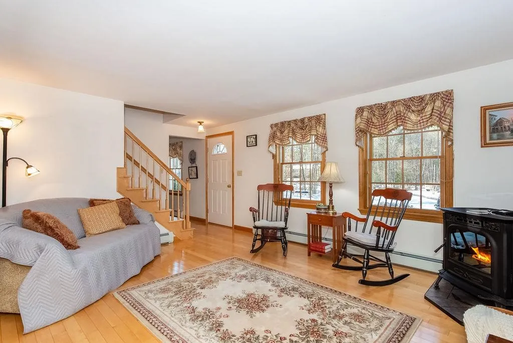 4 Beatrice Lane Newmarket NH 03857