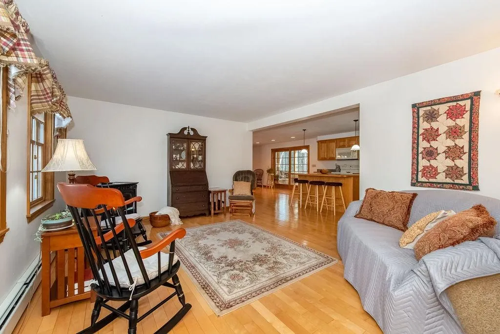 4 Beatrice Lane Newmarket NH 03857