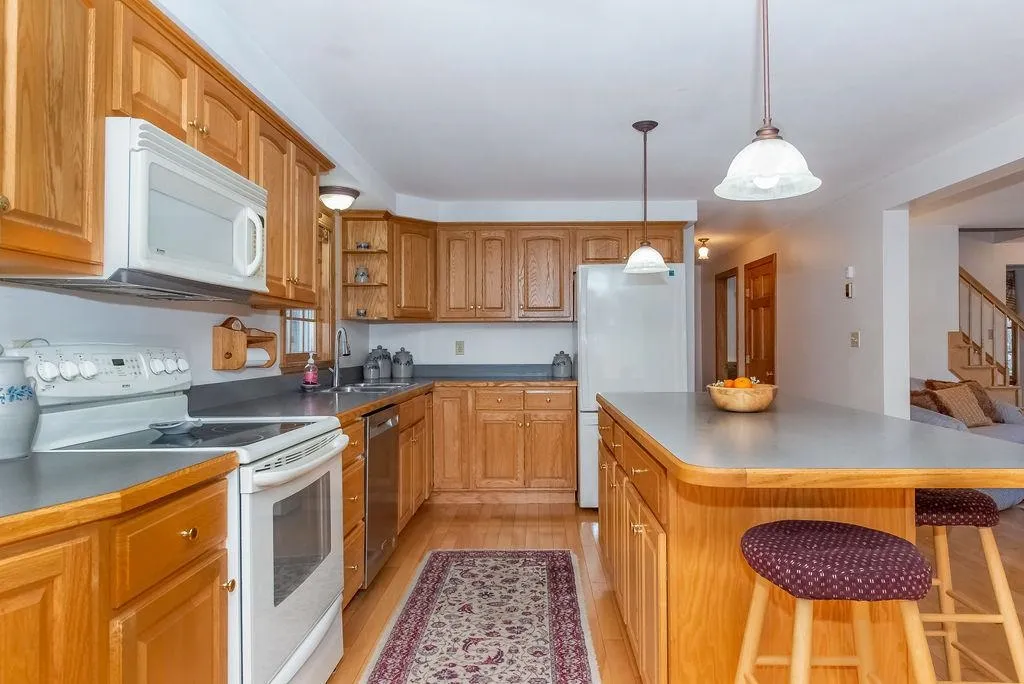 4 Beatrice Lane Newmarket NH 03857