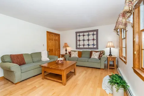 4 Beatrice Lane Newmarket NH 03857