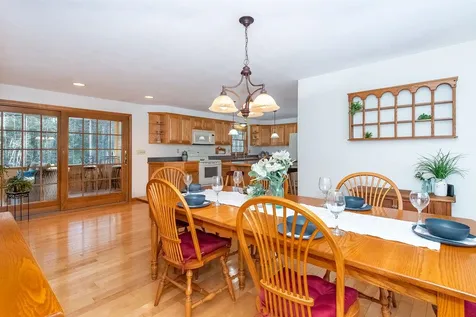 4 Beatrice Lane Newmarket NH 03857