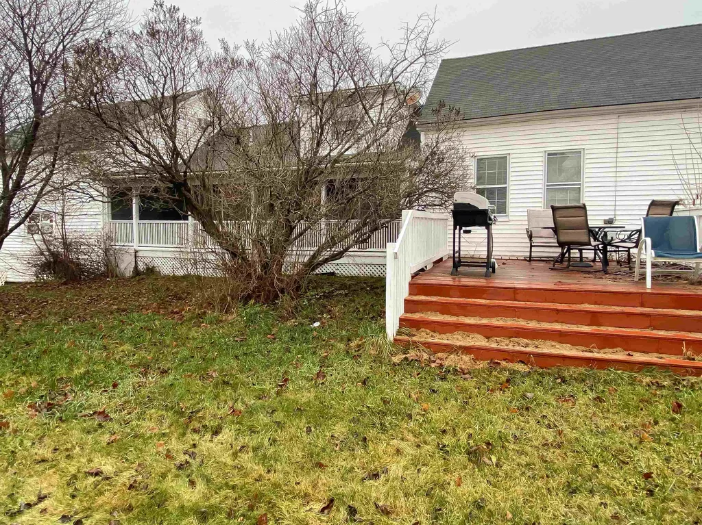 13 Canaan Street Canaan NH 03741