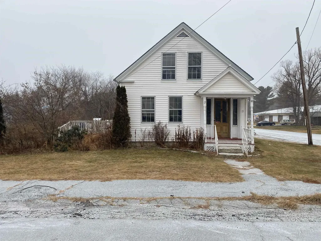 13 Canaan Street Canaan NH 03741