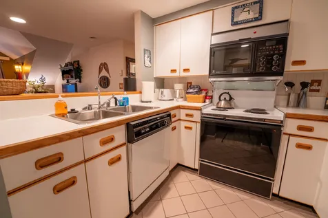 48 Cooper Memorial Drive Lincoln NH 03251
