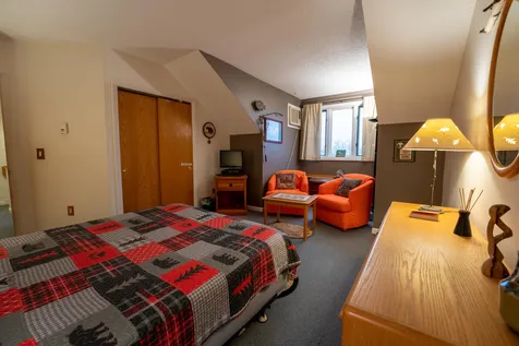 48 Cooper Memorial Drive Lincoln NH 03251