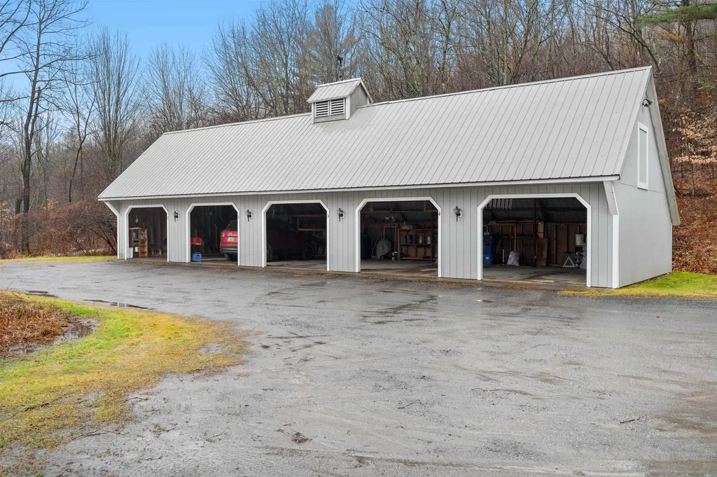 263 Carroll Road Fayston VT 05673