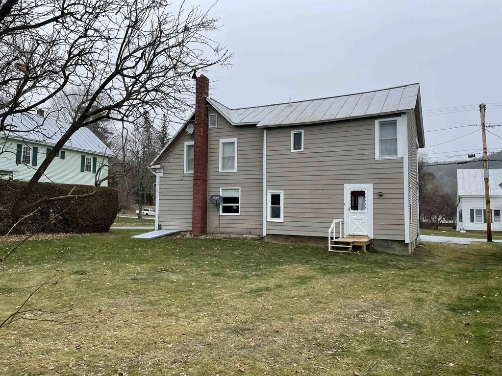 13 Maple Avenue Chelsea VT 05038