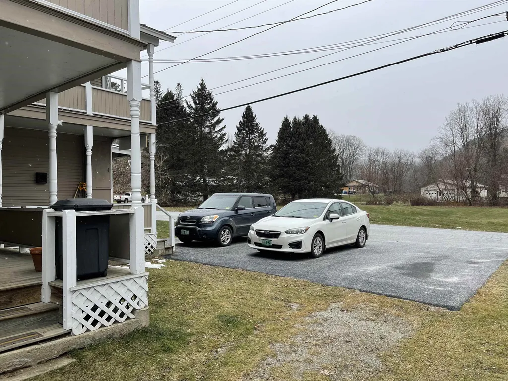 13 Maple Avenue Chelsea VT 05038