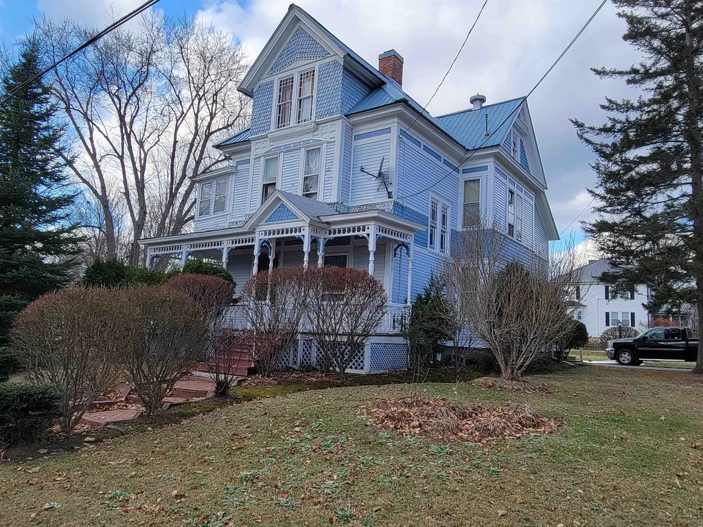 38 Park Street Franklin NH 03235