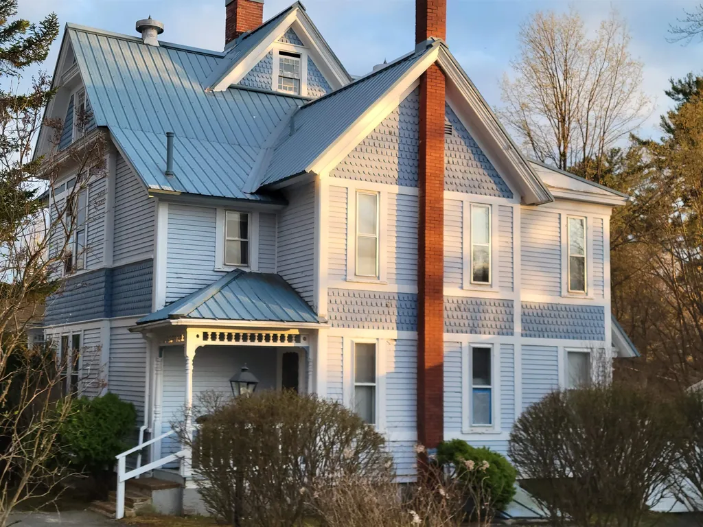38 Park Street Franklin NH 03235