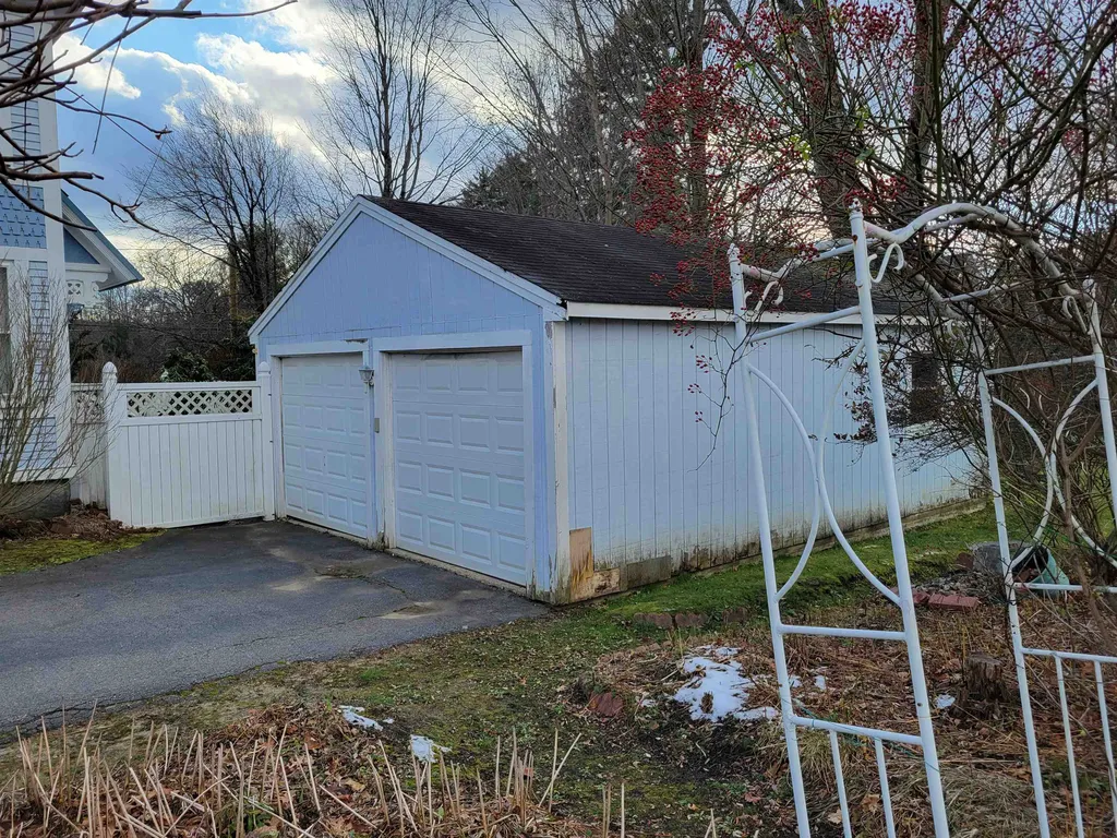38 Park Street Franklin NH 03235
