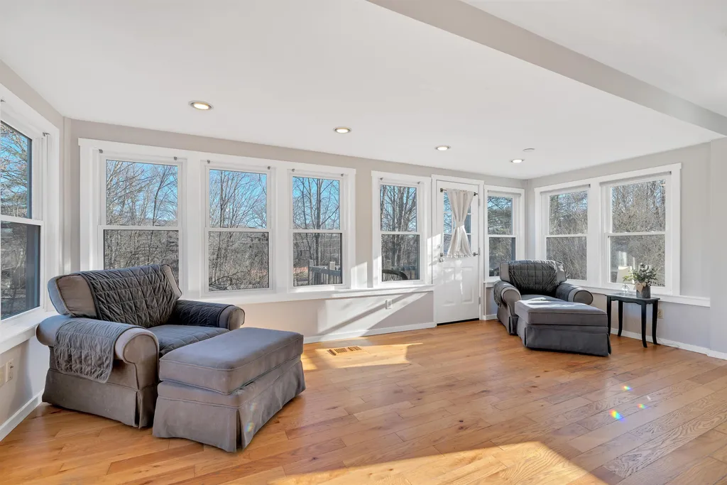 31 Sugar River Drive Claremont NH 03743