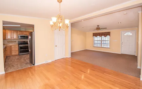 78 Freedom Hill Road Hampstead NH 03841