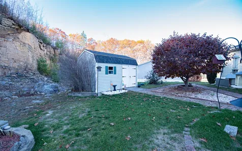 78 Freedom Hill Road Hampstead NH 03841