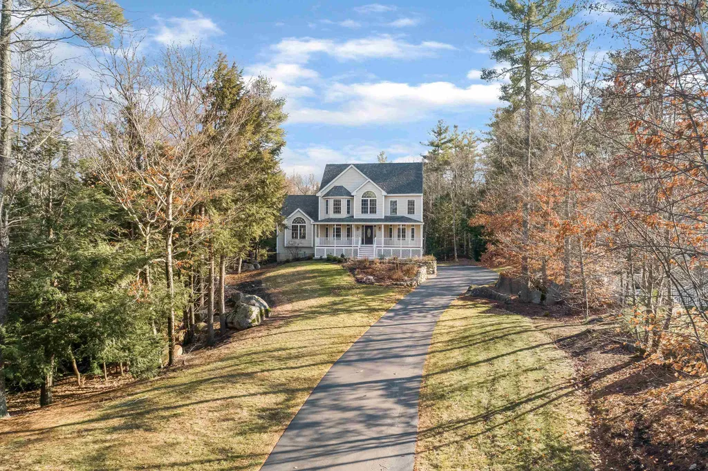 35 Boulder Drive Barrington NH 03825