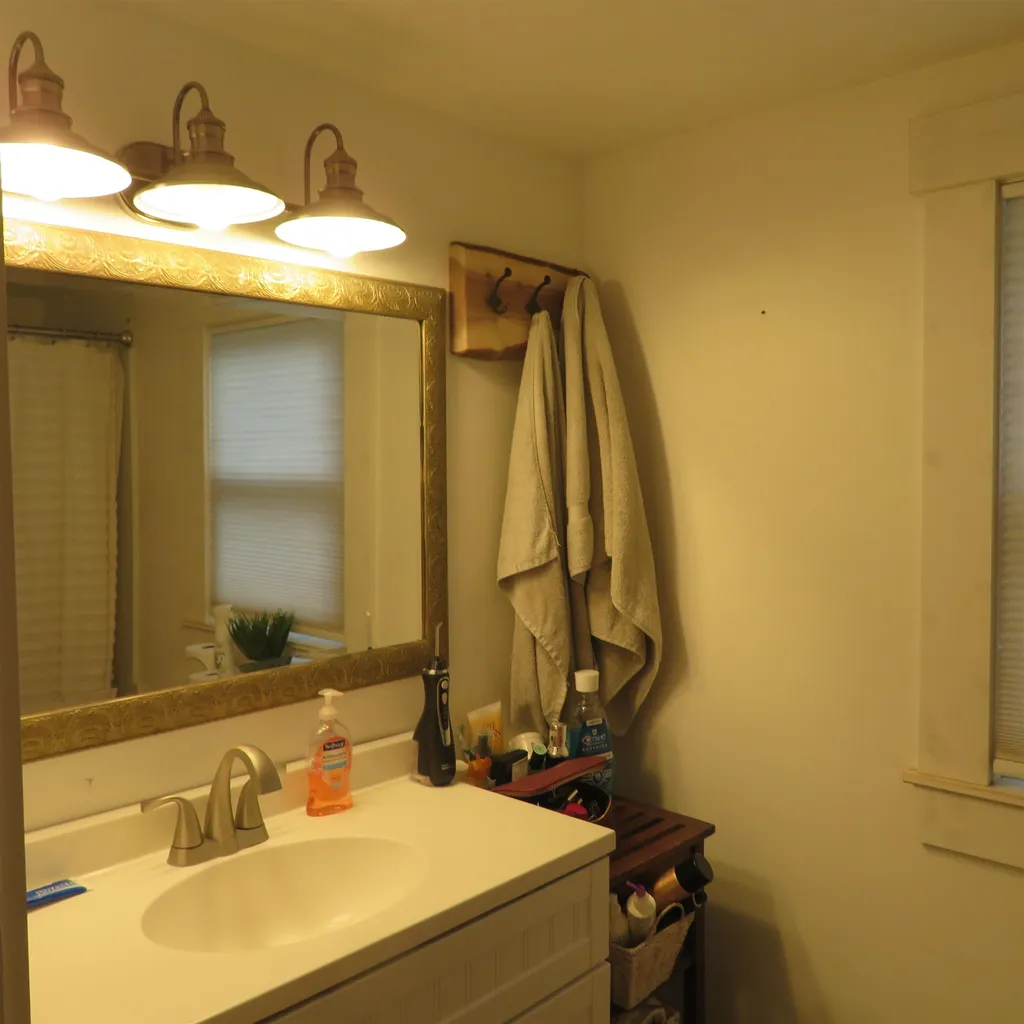42 Ridgewood Avenue Gilford NH 03249