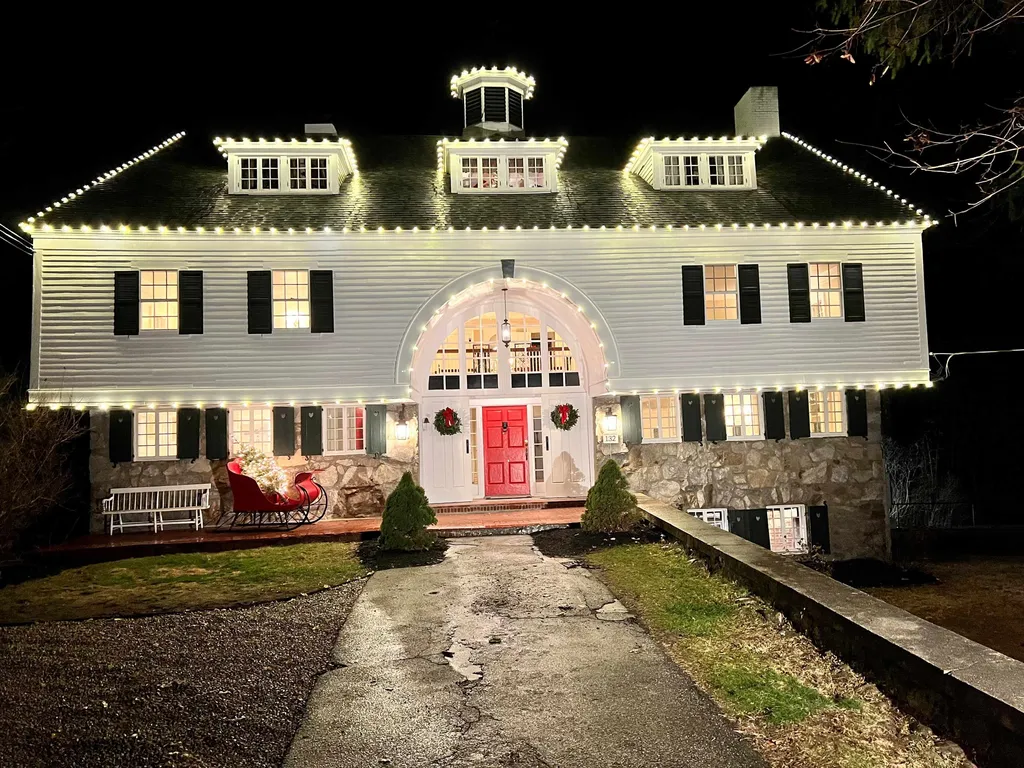 132 Range Road Windham NH 03087